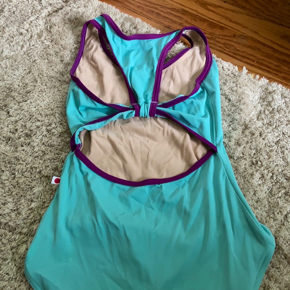 Alex yumiko Leotard